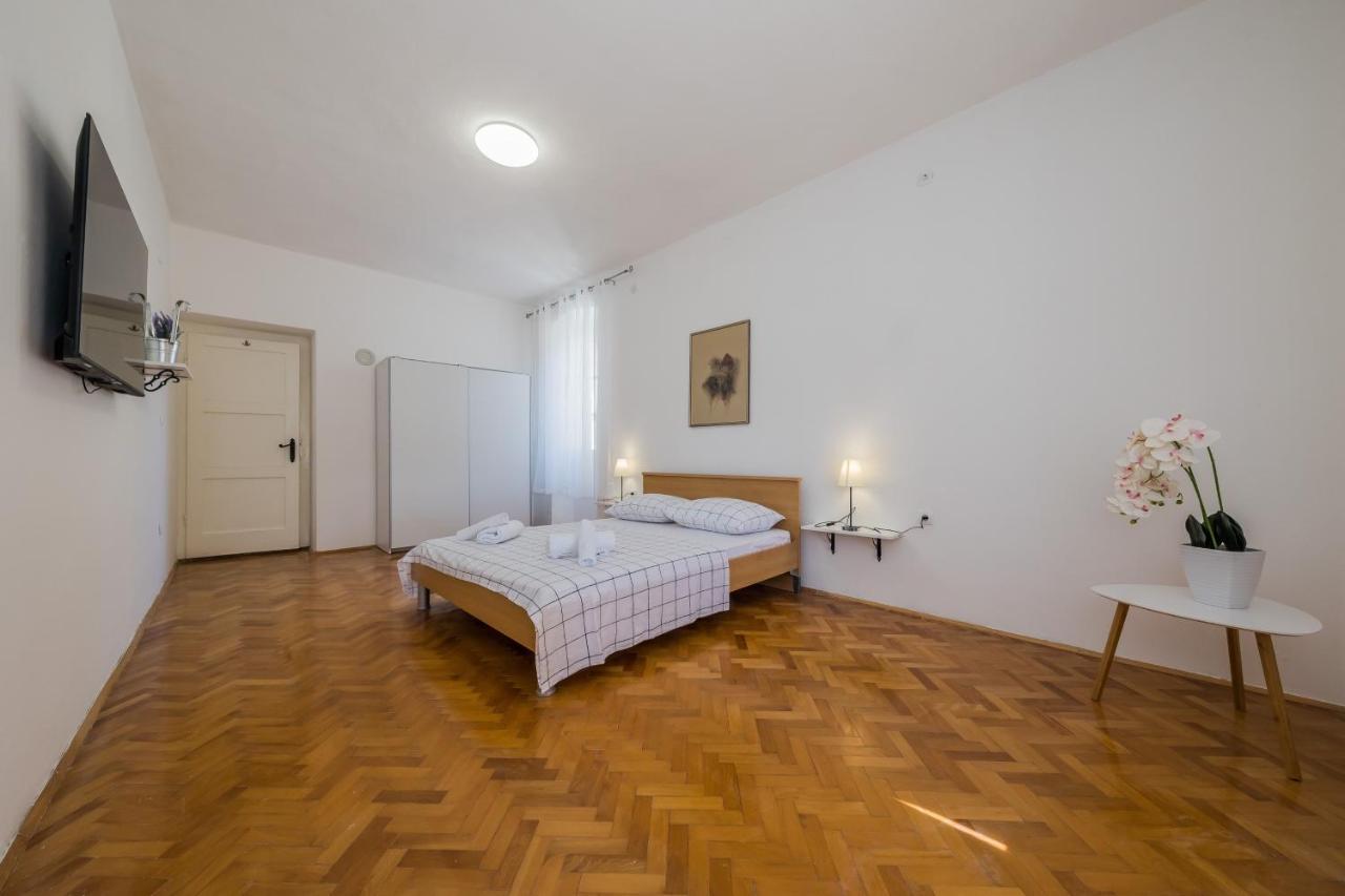 Seafront Apartments Karlo Kaštela 外观 照片